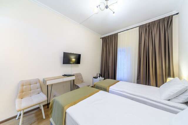 Гостиница Лось Москва-90